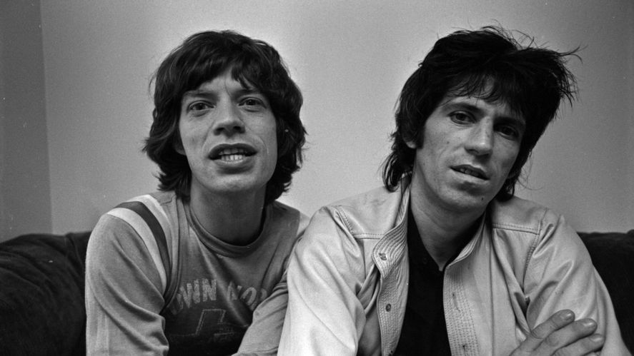 Keith Richards y Mick Jagger son miembros fundadores de los Rolling Stones.  
