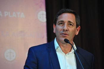 Julio Garro reconoció el triunfo de Alak y empieza la transición en La Plata