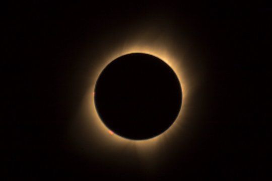 eclipse total de sol: en que ciudades bonaerenses podra verse y cuales son las claves para aprovecharlo al maximo