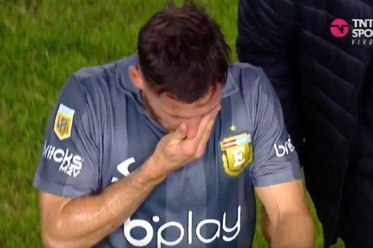 Pablo Piatti dejó llorando el campo de juego en la victoria de Estudiantes, y hoy se confirmó su lesiòn.