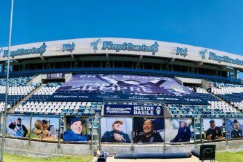 Gimnasia homenajeó a Diego Maradona