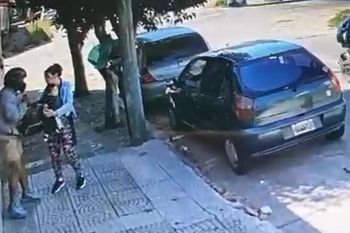 quilmes: motochorros atacaron a una joven madre