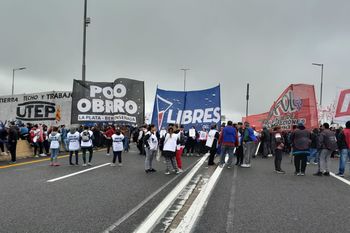 Organizaciones sociales levantaron el corte en la Autopista Buenos Aires - La Plata