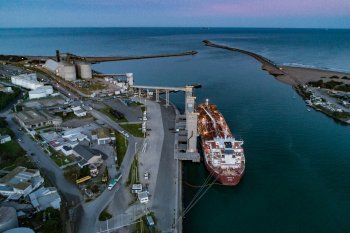 puertos bonaerenses: la provincia destaco el nivel de cargas