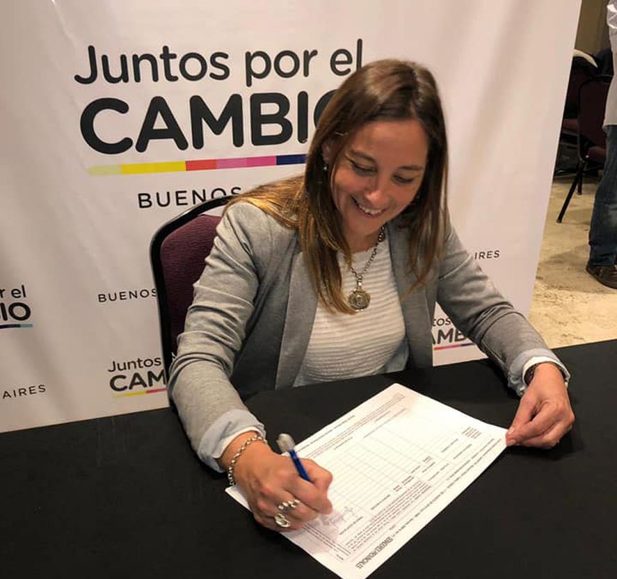 Silvana Rosales, la exsubsecretaria de Desarrollo Social del Municipio de Olavarría y diputada provincial suplente de Juntos por la séptima sección apuntada por el escándalo 