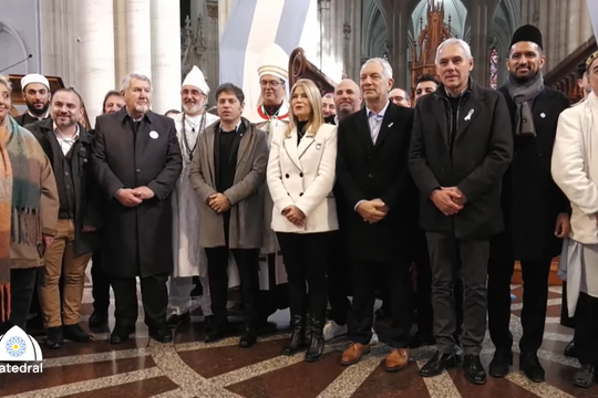 kicillof participo del tedeum bonaerense, donde la iglesia pidio escuchar el clamor de los mas pobres