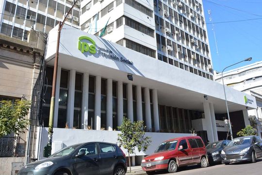 La sede del Instituto de Previsión Social situada en La Plata