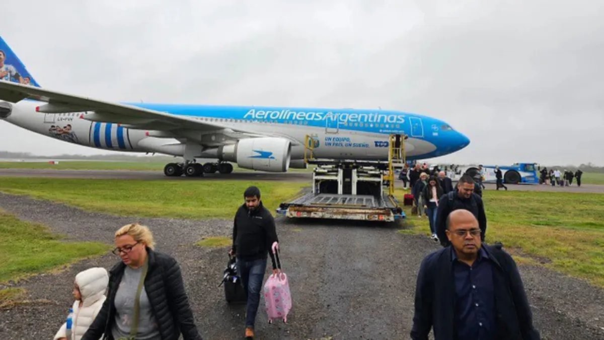 Aerolíneas Argentinas Echó A La Azafata De La Discordia Infocielo 7944