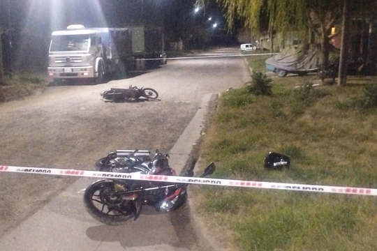 imprudencia absoluta en florentino ameghino: un chico de 14 anos murio tras chocar con su moto