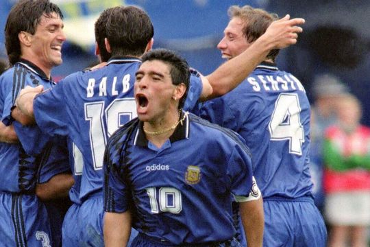 Maradona pletórico en USA ´94: para Sigonirini, el poder de FIFA fue por él.