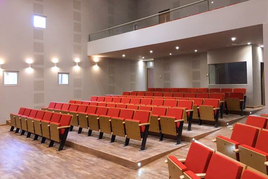 La UNS inauguró el nuevo auditorio en el Centro Histórico Cultural
