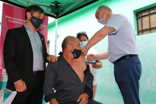 Al menos 61 intendentes bonaerenses recibieron la vacuna