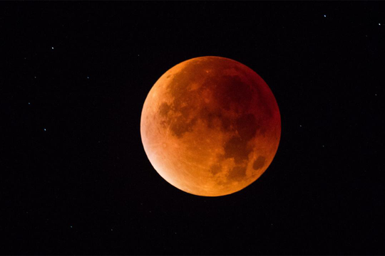 Eclipse total de Luna: ¿cuándo será y dónde se podrá ver?
