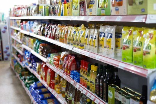 precios esenciales a costa de la salud: casi la mitad de los productos son de baja calidad nutricional