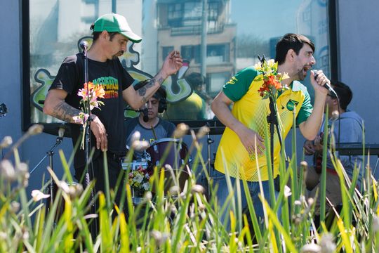 EL CICLO PRIMAVERA CIELO SALIÓ A LA VEREDA DE LA MANO DE LA OMBÚ EL VIERNES 20 DE SEPTIEMBRE DE 2024