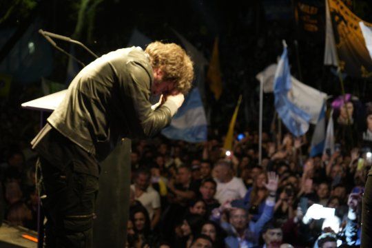 ¿javier milei encontro su talon de aquiles? las universidades y los gobernadores lo acorralan