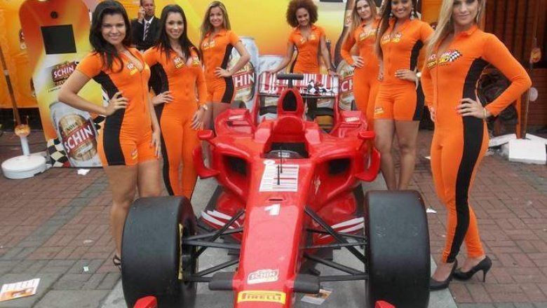 El debate sobre género se mete en el automovilismo: La Fórmula 1 ya no tendrá promotoras