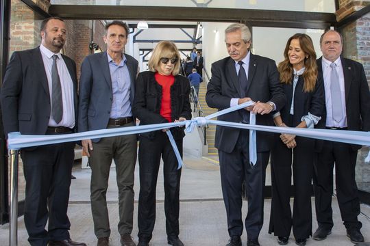 Alberto Fernández inauguró tres nuevos edificios en la UNLa