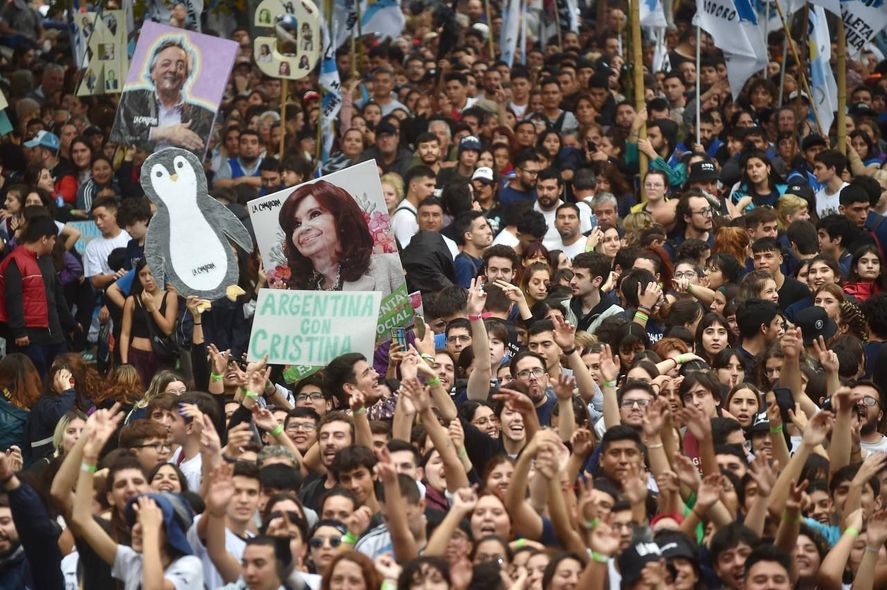 Las mejores fotos del acto de Cristina Kirchner en Plaza de Mayo