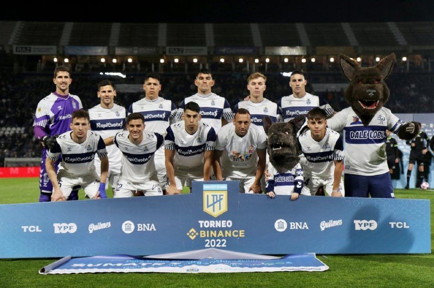 Equipo de Gimnasia, en la victoria ante Independiente en la Liga Profesional