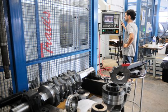 La UTN Regional La Plata diseña la primera trituradora de neumáticos nacional