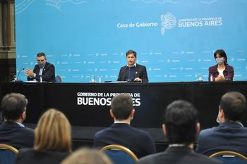 Axel Kicillof, Mercedes Marcó del Pont y Cristian Girard anunciaron la simplificación del monotributo e ingresos brutos