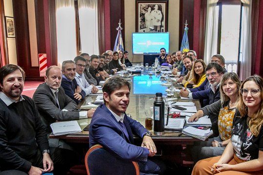 El gabinete de Axel Kicillof mostró su apoyo contra la vicepresidenta Cristina Kirchner tras su alegato.