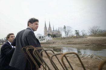 Axel Kicillof en las obras de la cuenca del Río Luján, una de las más importantes de la Provincia.