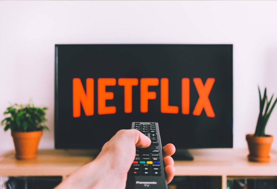 Netflix comienza a aplicar su restricción por hogar en Argentina.