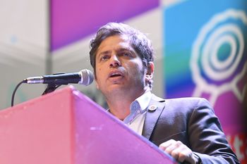 Kicillof le respondió a Javier Milei 