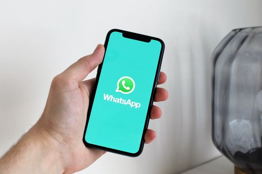 Cómo se pueden escuchar los audios WhatsApp antes de enviarlos.