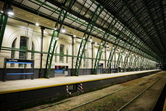 Trenes Argentinos dio a conocer nuevas imágenes del estado de las obras en la Estación de Trenes de La Plata a inaugurarse en principio el próximo martes 29 de noviembre 