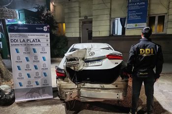 Accidente fatal en Punta Lara: secuestraron un auto e identificaron a un hombre de 54 años