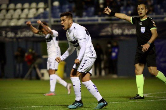Matías Pérez García festejó su gol en Gimnasia