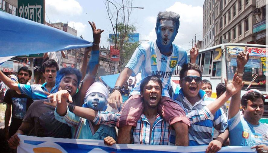 Otra vez Bangladesh fue sede de festejos por Argentina