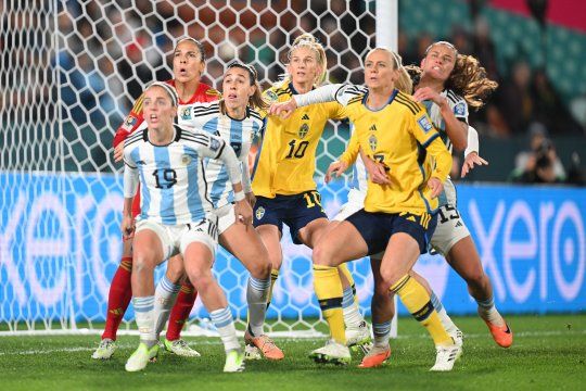 Argentina no pudo con la jerarquía de Suecia y se despidió de la Copa del Mundo.
