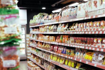 El Gobierno busca controlar los precios con las empresas de alimentos
