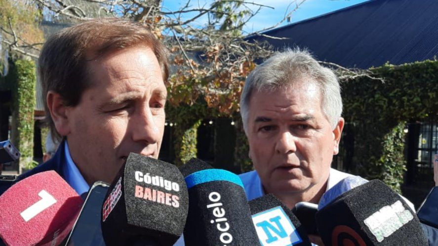 Julio Garro y Héctor Gay hablaron con la prensa tras la cumbre de intendentes PRO en La Plata.