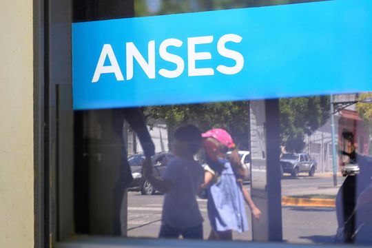 Por el feriado, las oficinas de ANSES permanecen cerradas.