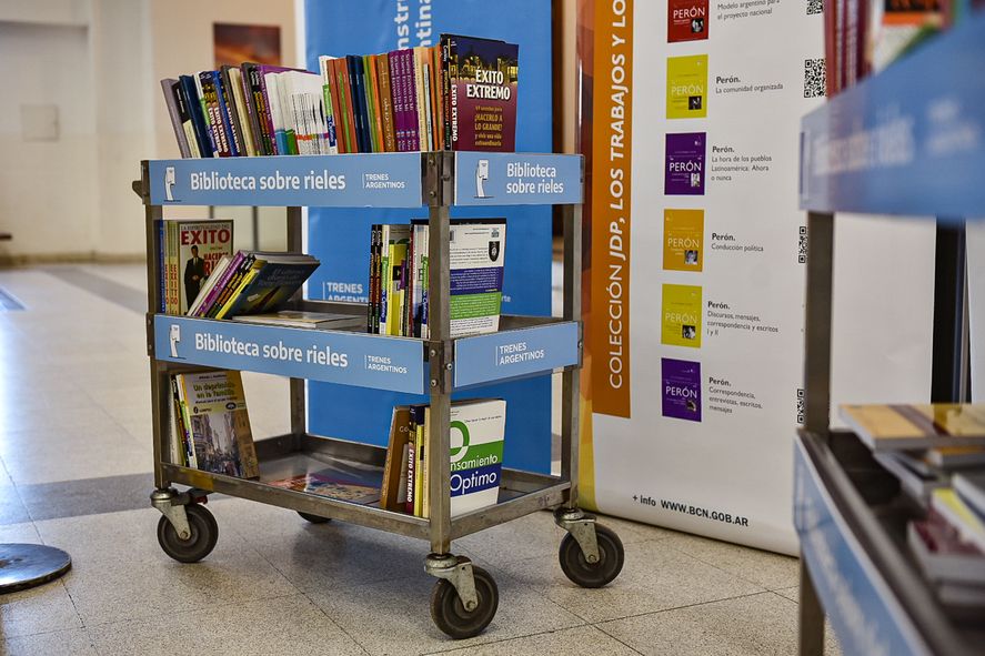 Trenes: Habrá libros disponibles para leer en el viaje