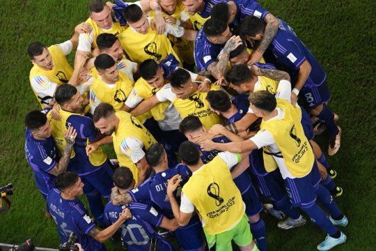 La Selección Argentina se clasificó a los octavos de final en el Mundial Qatar 2022 y jugará ante Australia