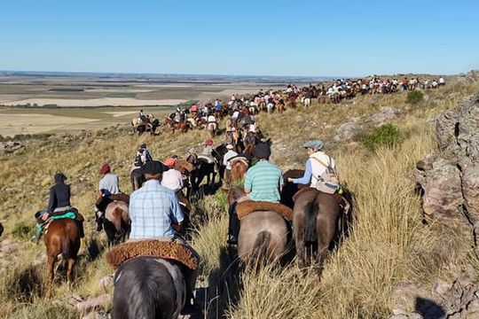 pigüe: llega la 31° cabalgata por las sierras de curamalal y la 8º cabalgata provincial