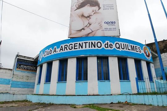 Horror en Argentino de Quilmes: la dirigencia expulsó a dos entrenadores que acosaban a menores.