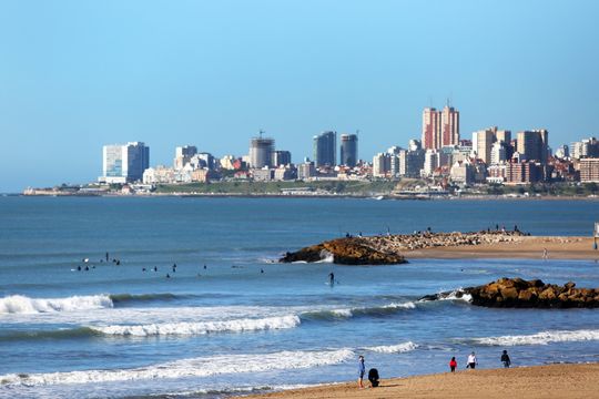 Récord en Mar del Plata: la temperatura del mar fue la más alta de la última década.