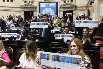 Se promulgó la ley de boleta única de papel y reina la incertidumbre en la Provincia