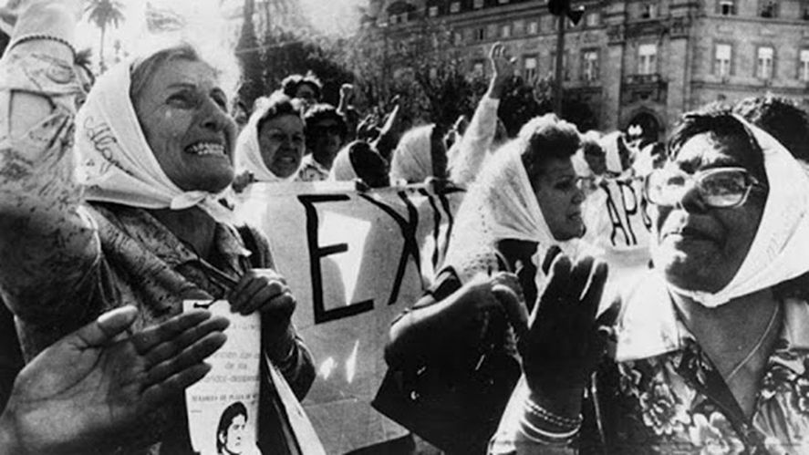 Se Cumplen 46 Años De La Primera Ronda De Madres De Plaza De Mayo Infocielo 3360