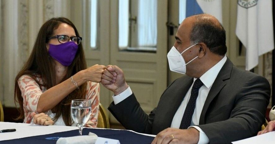 El protocolo del abordaje de violencias de género en la administración pública llevó las firmas de la ministra Elizabeth Gómez Alcorta y el jefe de Gabinete