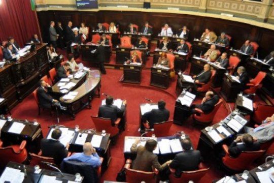 el senado bonaerense aprobo las bajas en las tarifas resistida por los intendentes