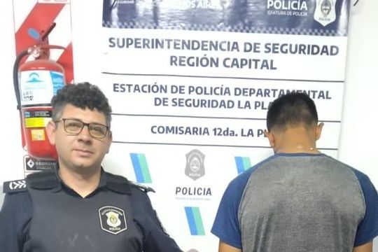 la plata: intento matar a cuchilladas al hijo por una deuda de dinero