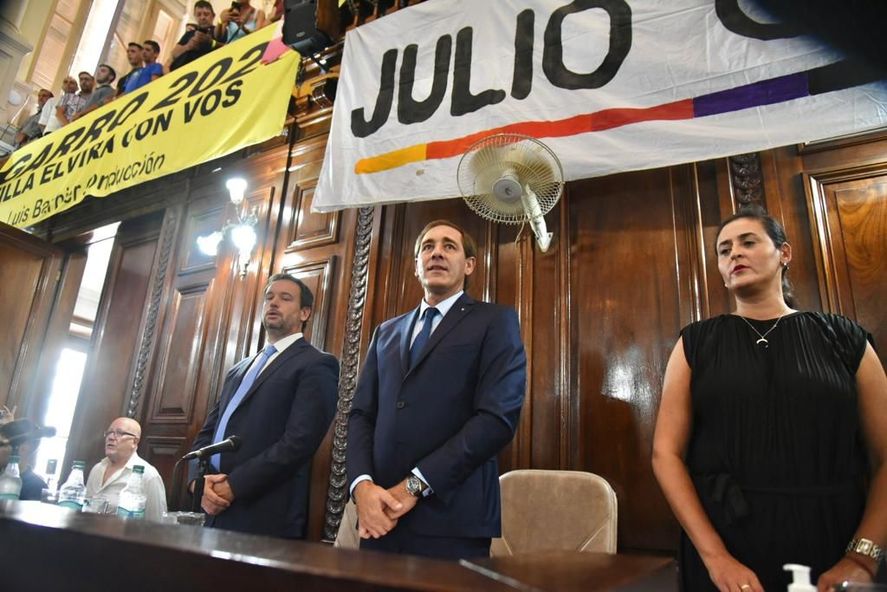 Julio Garro pidió un minuto de silencio por las víctimas de la inundación de 2013